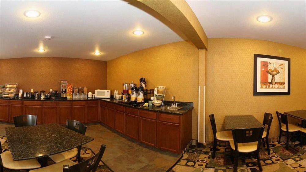 Quality Inn & Suites Decorah Exterior foto
