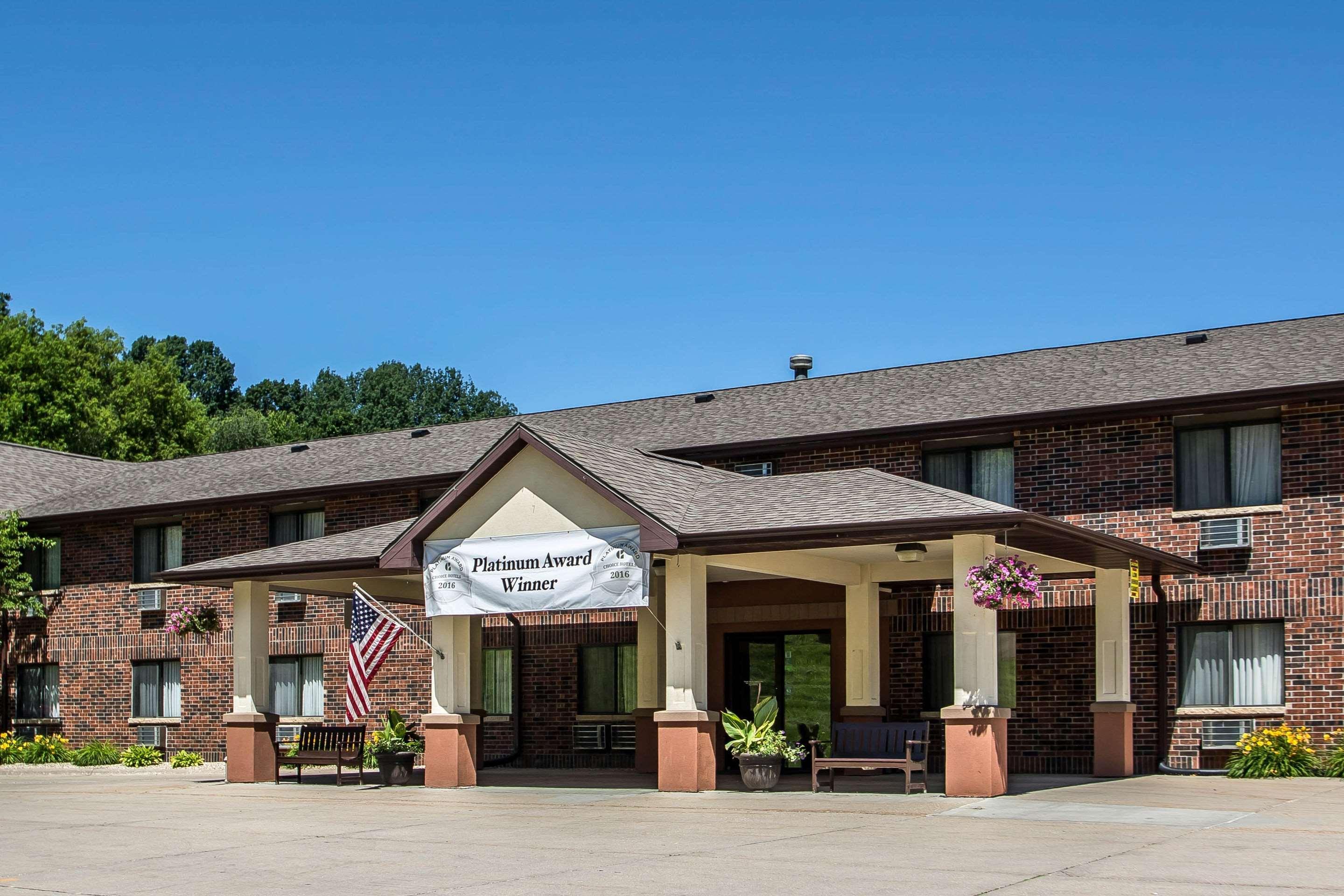 Quality Inn & Suites Decorah Exterior foto